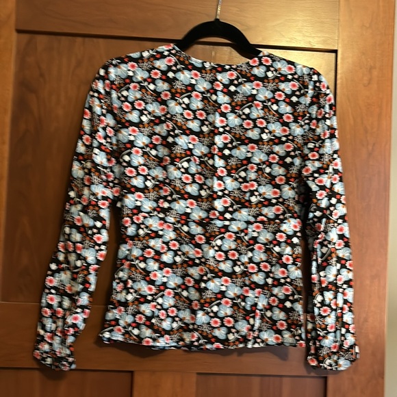 Boden Viola Boho Long Sleeve V Neck Black Floral Blouse US 2P - Picture 8 of 11